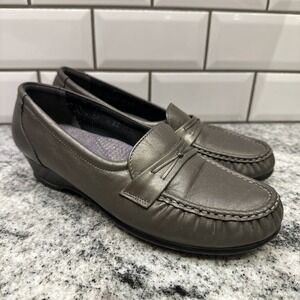 SAS Women's‎ Easier 8 M Pewter Silver Leather Tripad Comfort Loafers Shoes Heels